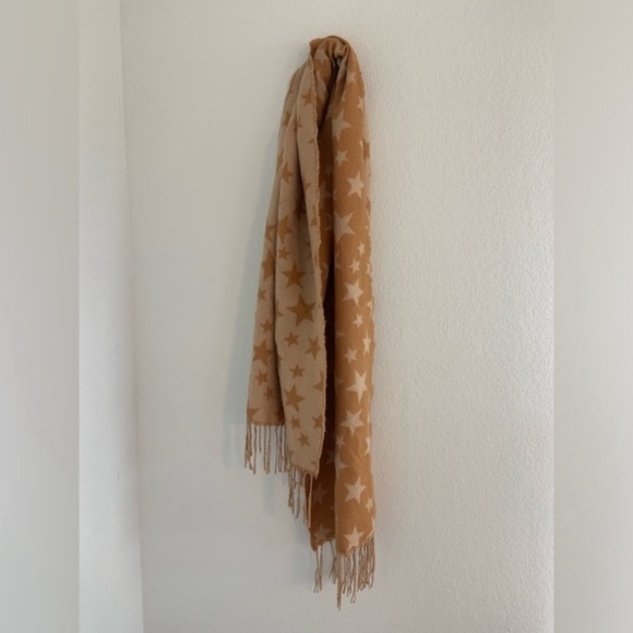 Steve Madden Cozy Fall Stars Scarf - Picture 8 of 8